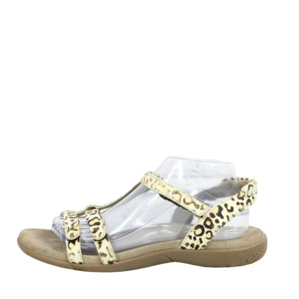 Taos Footwear Leopard Print Sandals